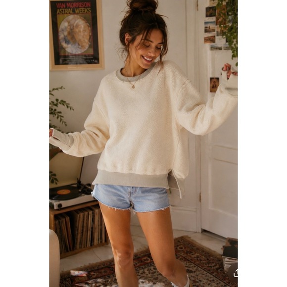 We The Free Tops - Free People We The Free Cozy Camden Sherpa Sweatshirt Vanilla oversized M